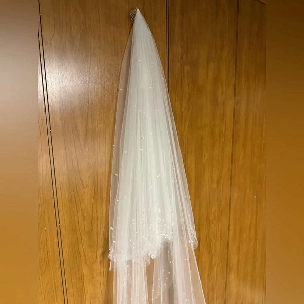 Brides & Hairpins Arwen Imitation Pearl Cathedral Veil